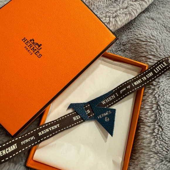 Hermes Origami Bird Charm with ribbon (brand new) - Picture 4 of 4